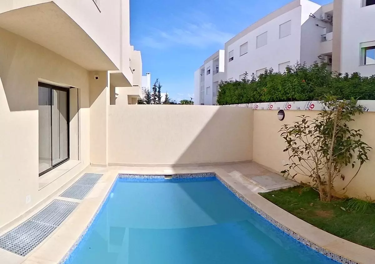 Triplex n4 avec piscine à Gammarth